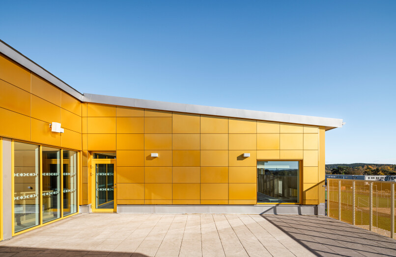 Lyckeskolan in Kinna, designed by Fredblad Arkitekter. Facade produced by Ruukki.