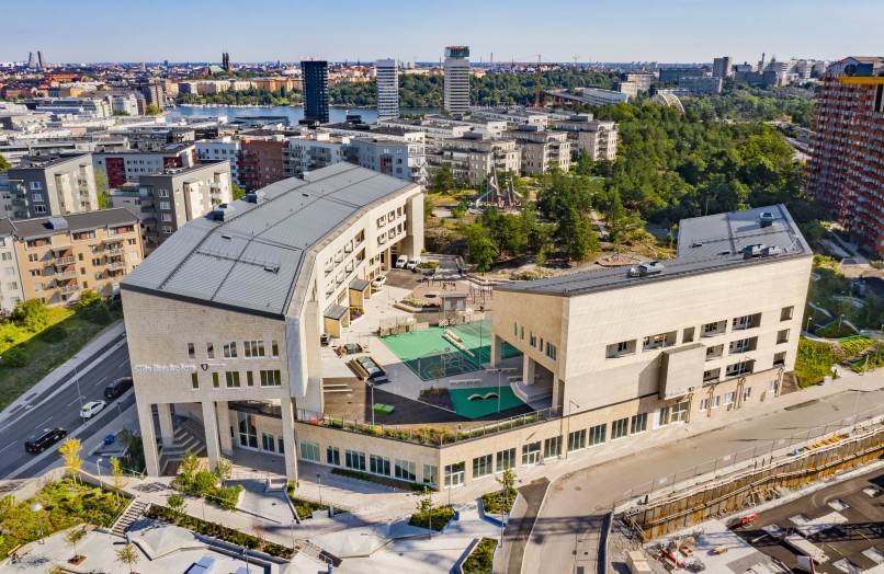 Sjöviksskolan in Årstadal by Max Arkitekter, photographed by architectural photographer Mattias Hamrén.