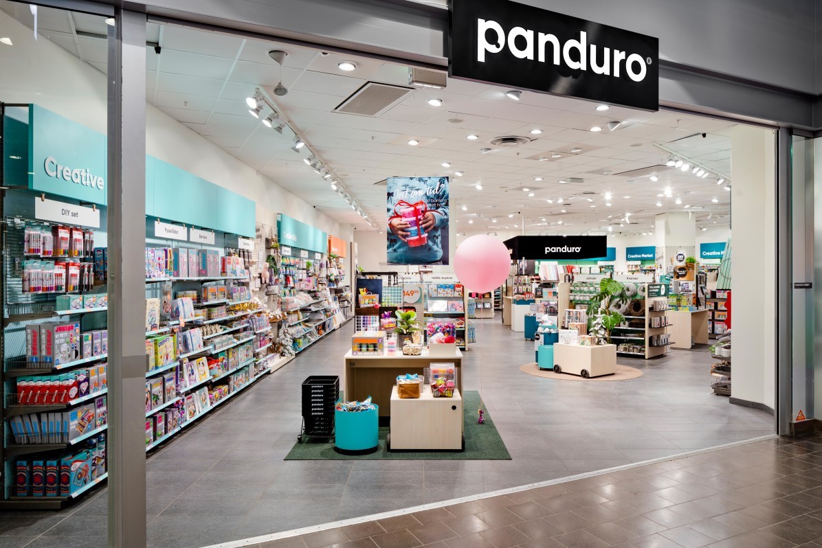 Photographer Mattias Hamrén has photographed the Panduro store in Sickla Köpkvarter.