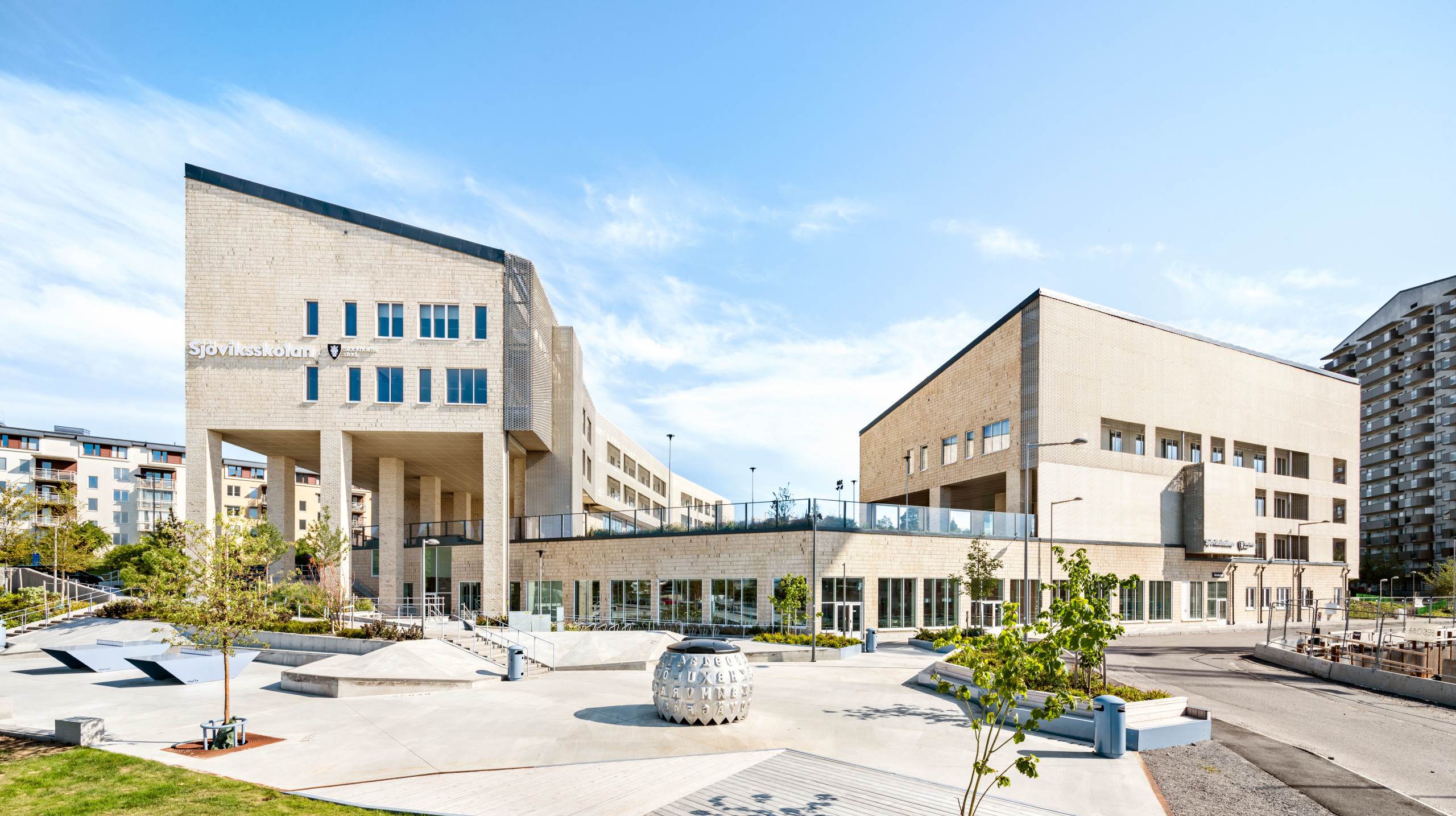 Sjöviksskolan in Årstadal by Max Arkitekter, photographed by architectural photographer Mattias Hamrén.