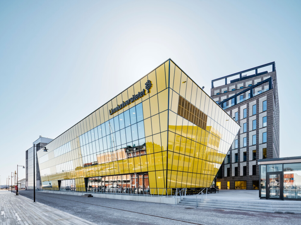 Linnéuniversitetet i Kalmar, ritad av Tengbom. Fotograferad av arkitekturfotograf Mattias Hamrén.