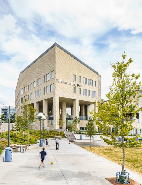 Sjöviksskolan in Årstadal by Max Arkitekter, photographed by architectural photographer Mattias Hamrén.