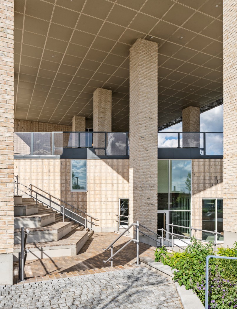 Sjöviksskolan in Årstadal by Max Arkitekter, photographed by architectural photographer Mattias Hamrén.